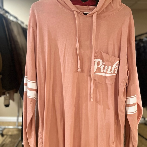 VS PINK Oversized Hooded Long Sleeve Shirt - Picture 2 of 9